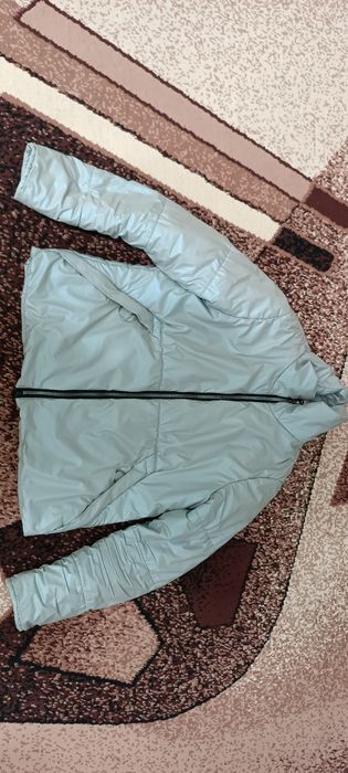 Весняна куртка,пуховик, светр на XS-М