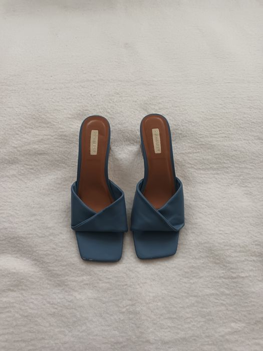 Сабо, жіночі шльопанці