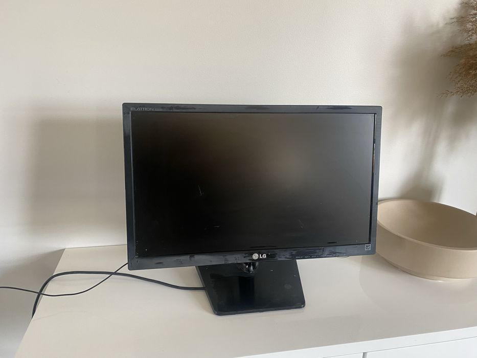 Monitor LG  sprawny