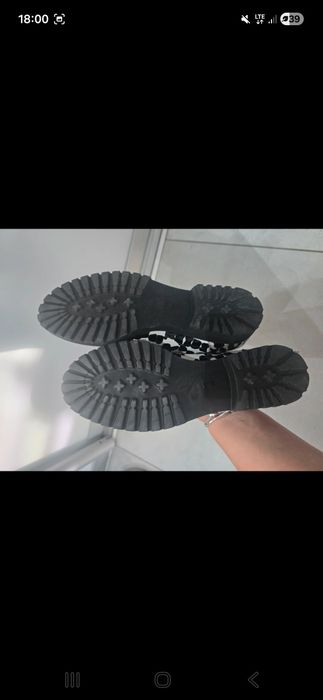 Buty Venezia skora naturalna 39 nowe