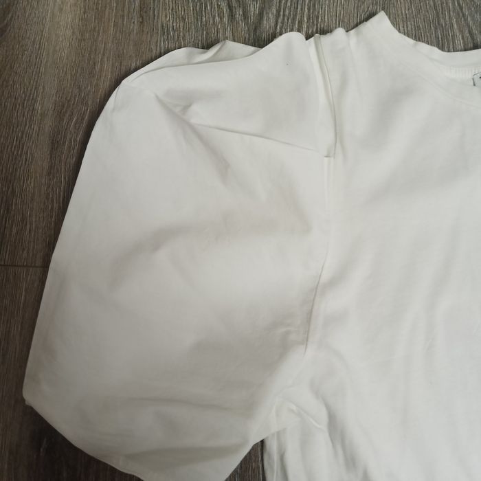 Жіноча біла футболка Zara