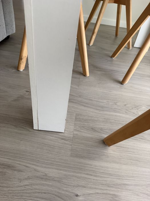 Mesa de sala branca