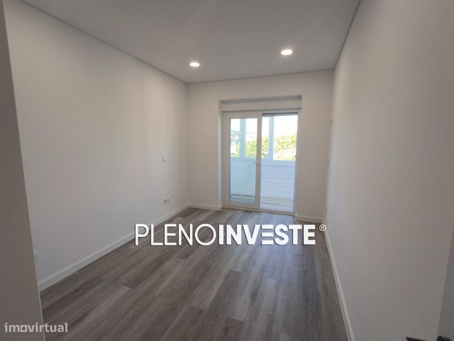 T2 totalmente remodelado em Corroios
