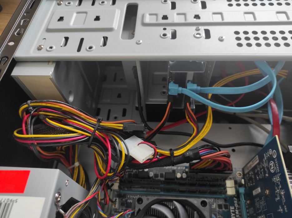 Komputer stacjonarny Win 10 DVD