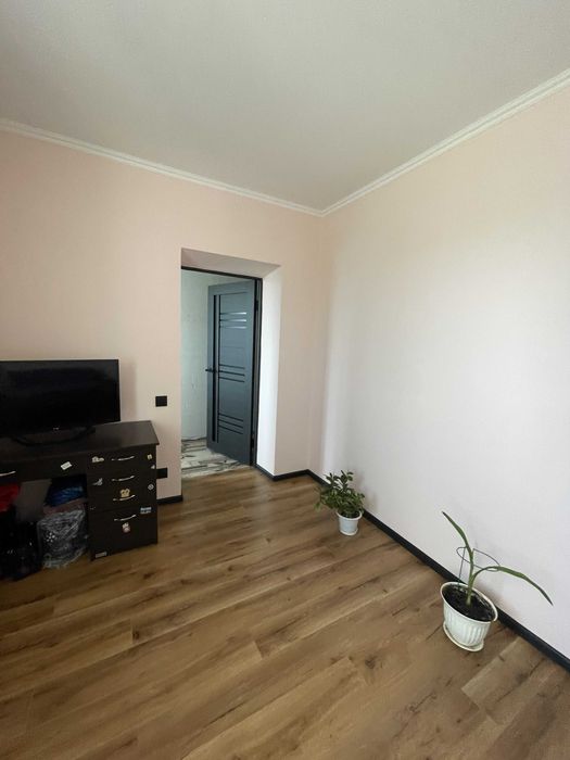 Продаж  окремого будинку+ магазин  в класній локаціі Солонка! Львів