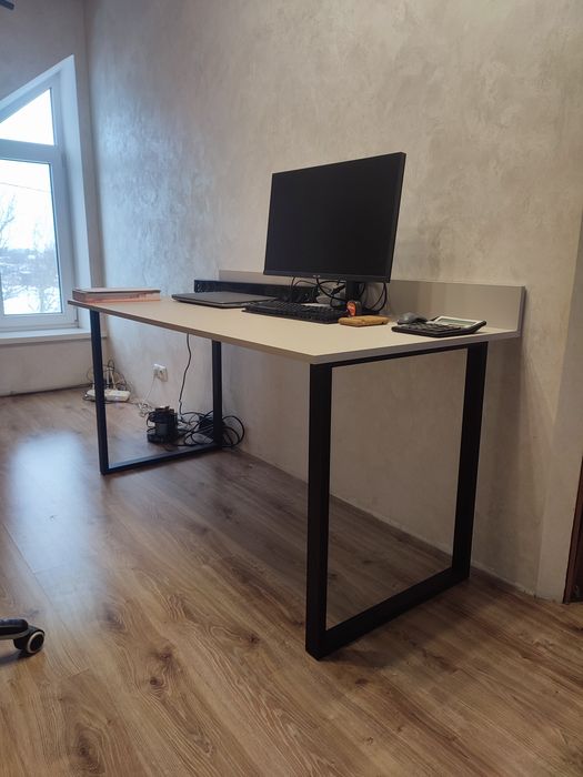 Продам стіл кухонний