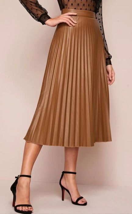 Plisowane spódniczki z ekoskóry