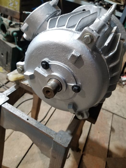 Електро двигун старої закалки