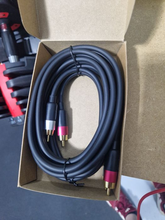 Cabo RCA macho macho 2.4m