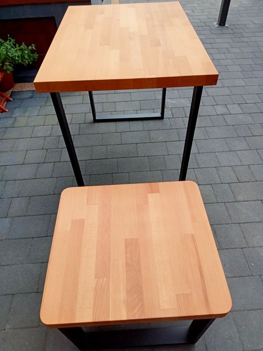 Nowe stoły z blatem drewnianym