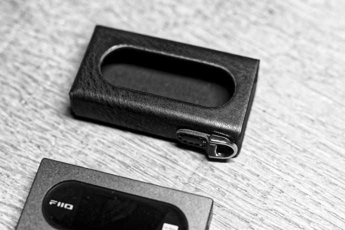 FiiO KA15 (Black) - ЦАП, DAC, CS43198, 560mW, DSD256