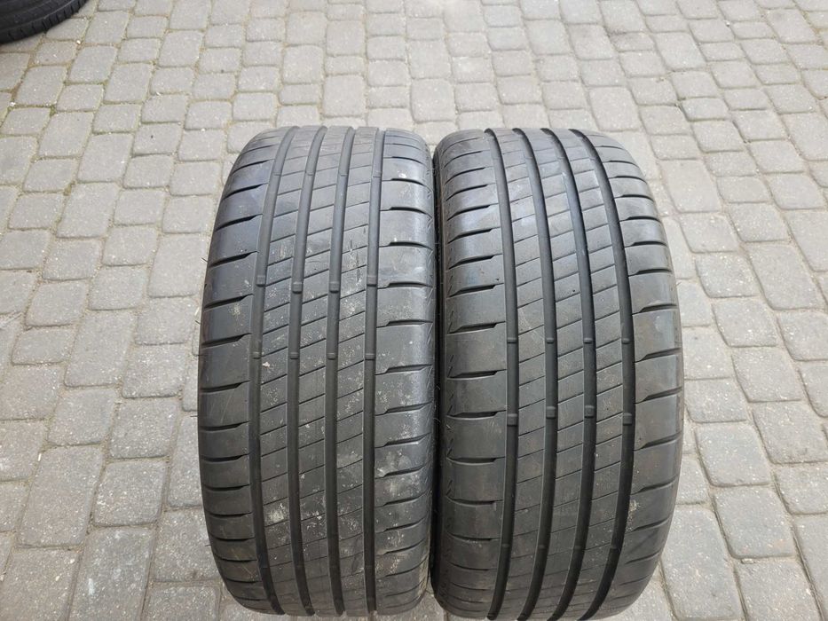 225/40  R 18   Bridgestone