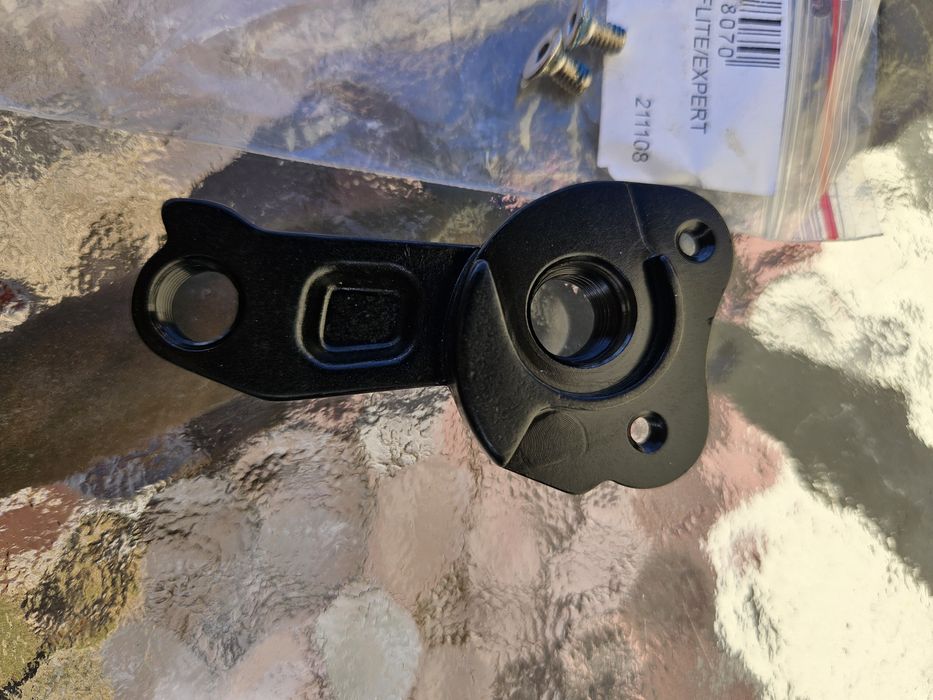 Hak przerzutki Unibike Evo Flite Expert sztywna oś