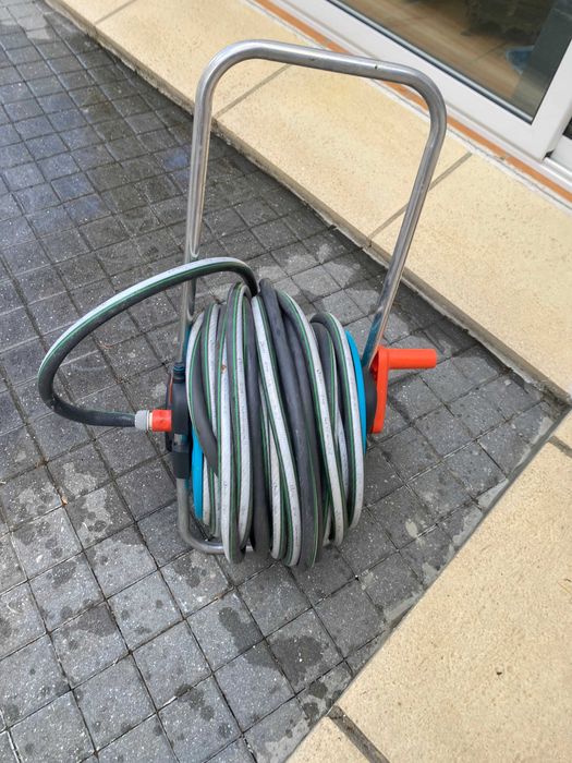 Carrinho de mangueira Gardena com mangueira Geolia de 40 m