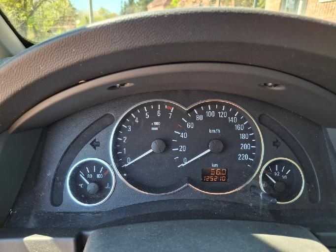 Sprzedam auto osobowe Opel Meriva A