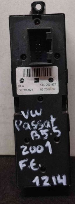 Comando / Botão / Interruptor Vidros Frente Esquerdo VW PASSAT B5.5 (3B3) ano 2003