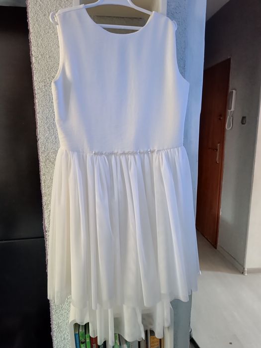 Sukienka elegancka ecru rozm. 152