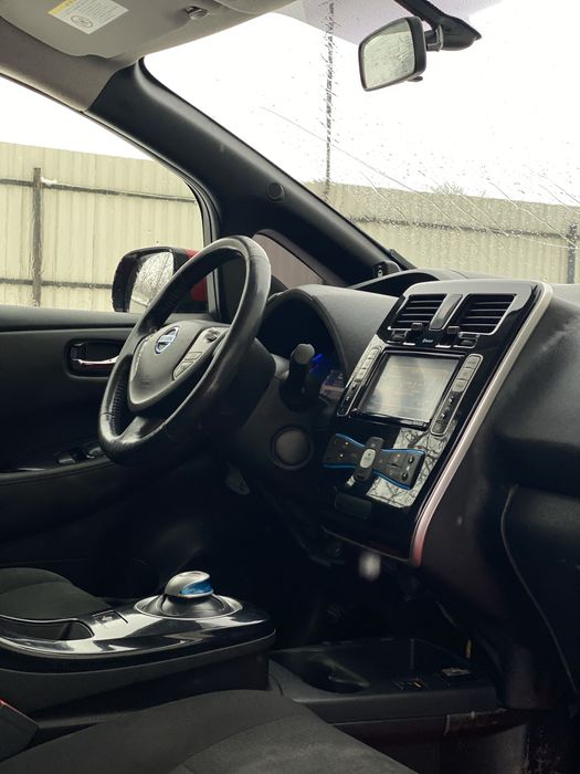 Nissan Leaf 2013 24 kWH