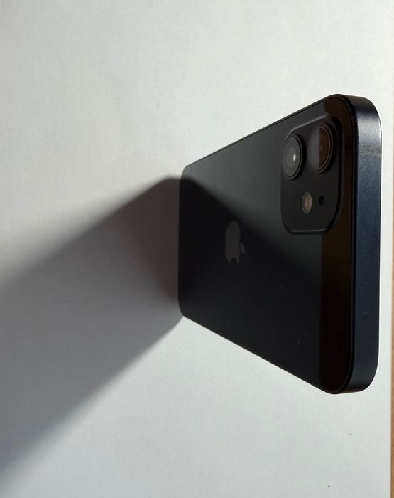 Продам iPhone 12 128гб neverlock