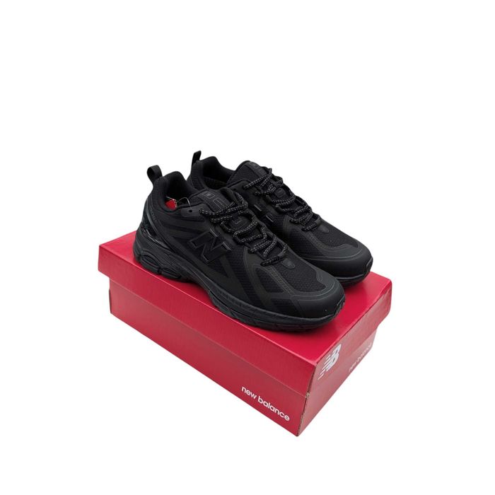 Чоловічі термо кросівки New Balance 1906r чорні (Gore-tex)