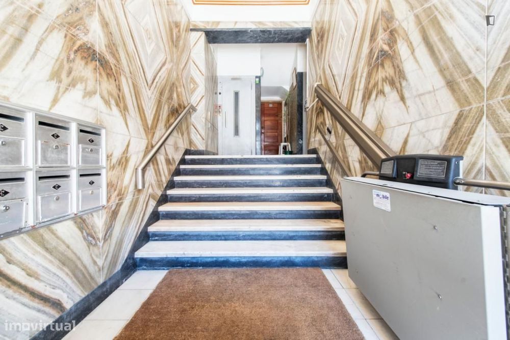 Quarto - localizado em Picoas Lisbon