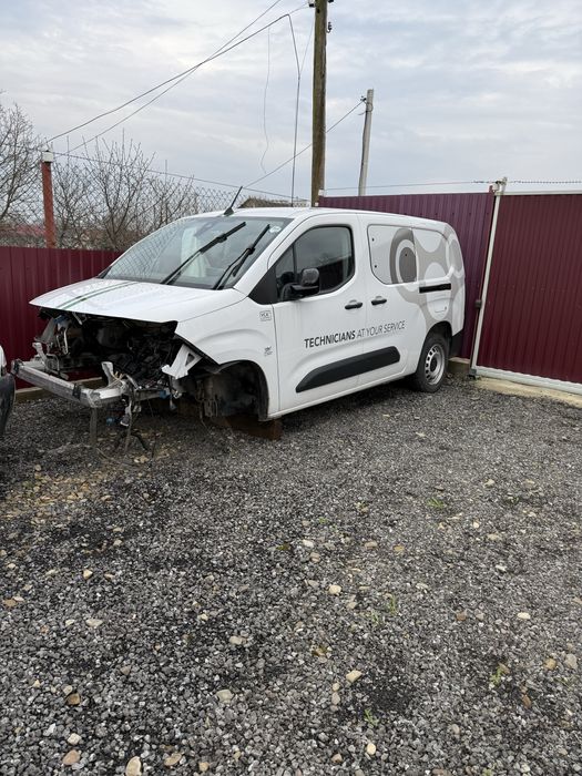 Opel combo 2023 року 1.5 дизель