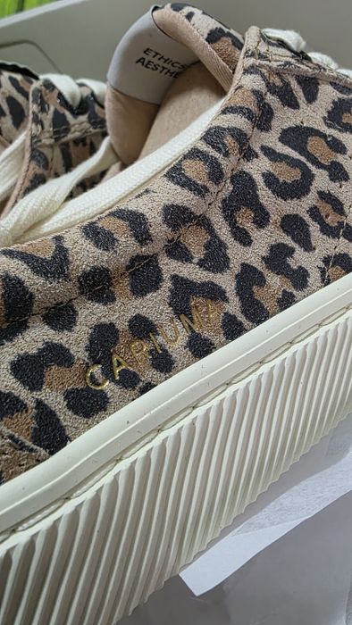 Ténis Cariuma Oca suede
