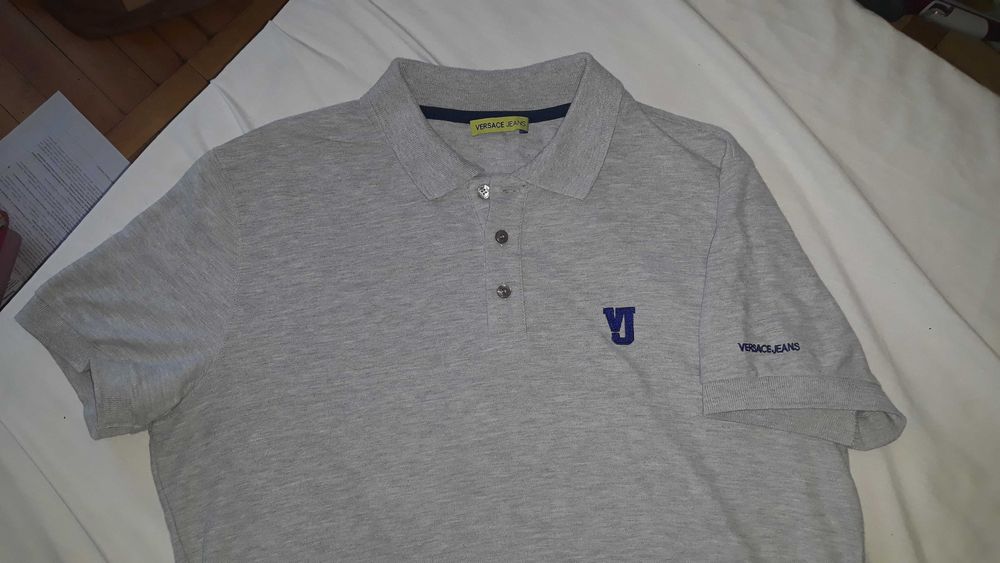 Продам футболку поло Versace Jeans