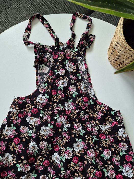 Cienki kombinezon ogrodniczki w kwiaty Tally Weijl 34 używane