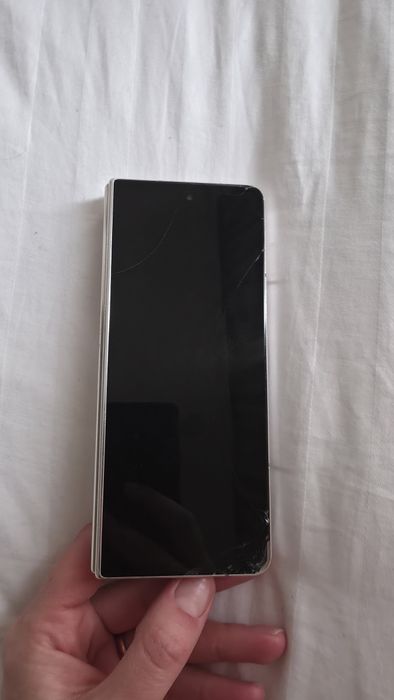 Samsung  Galaxy Fold 4