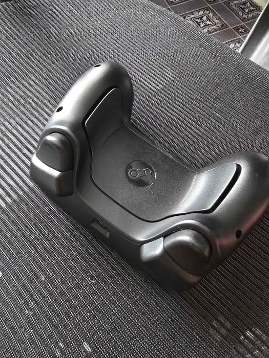 Геймпад Steam controller