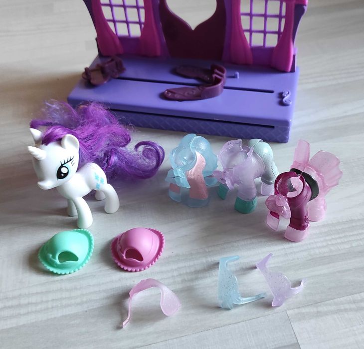 My Little Pony Butik Na Manhattanie Rarity - Przebieralnia