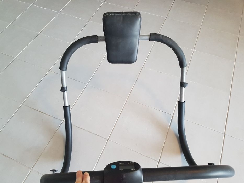 Máquina de abdominais