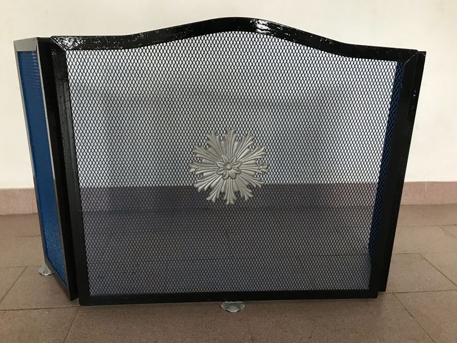 Grelha de proteção para lareira