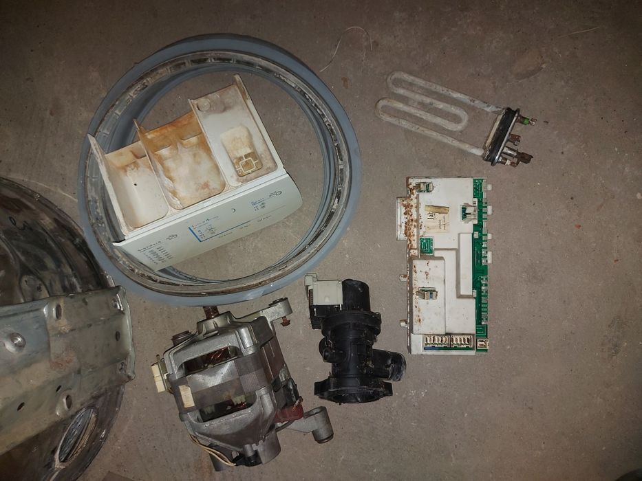 Indesit wisl85x на запчастини