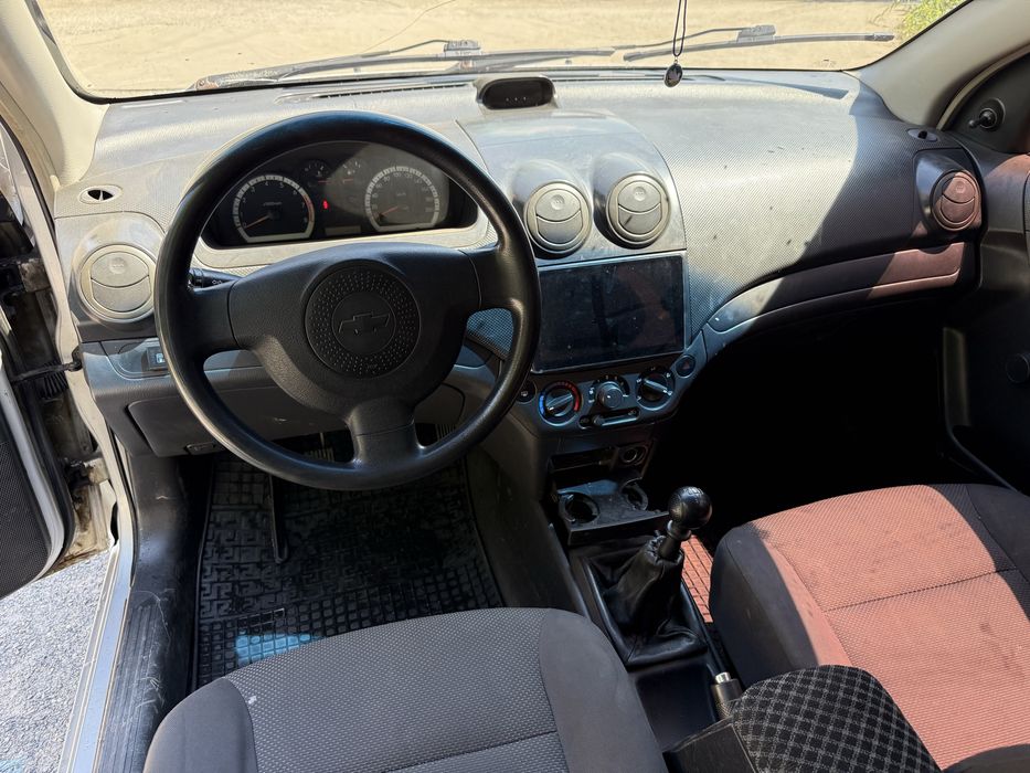 Chevrolet Aveo T250. 1.5 газ/бенз.