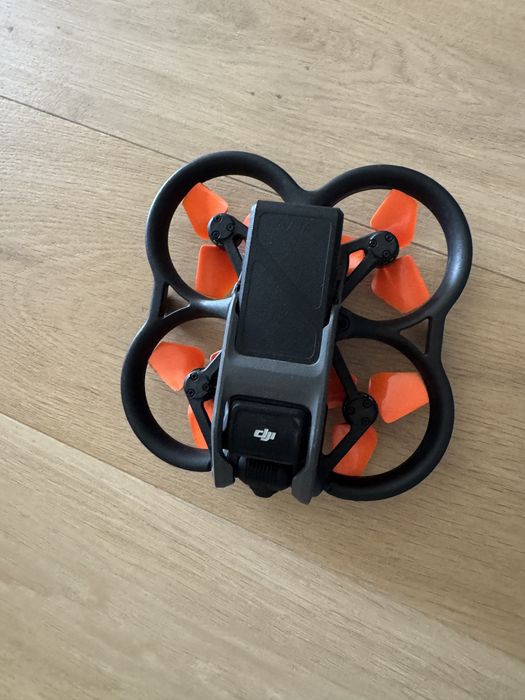 DJI Avata FPV 2 baterias - Goggles 2 + Motion Controller + Extras