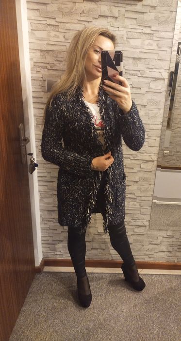 Elegancki Ciepły sweter -Narzutka Kardigan S