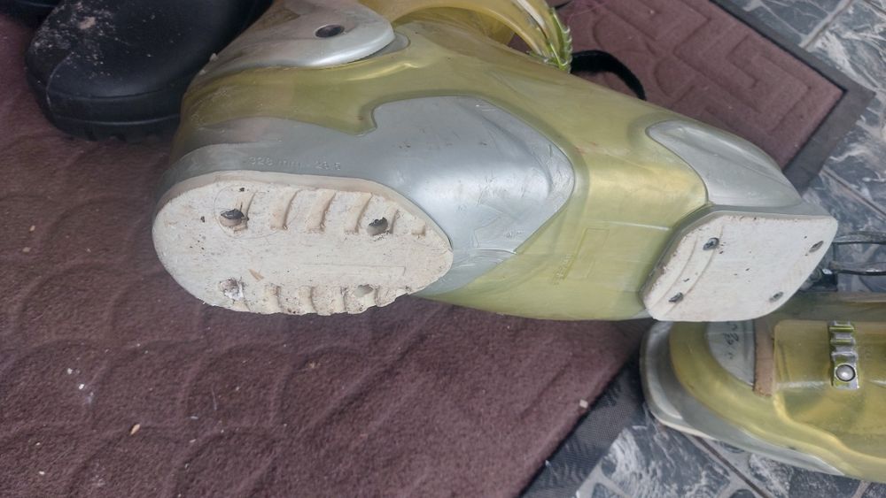 Лижні боти, лижні ботінки, лижне взуття, лижні черевики