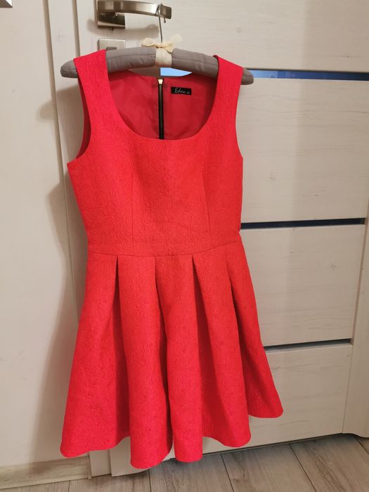 Czerwona sukienka damska