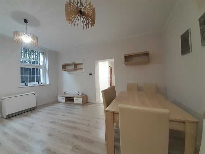 Wynajmę jasną kawalerkę w Centrum, Piekarska 17A, BRAK PROWIZJI