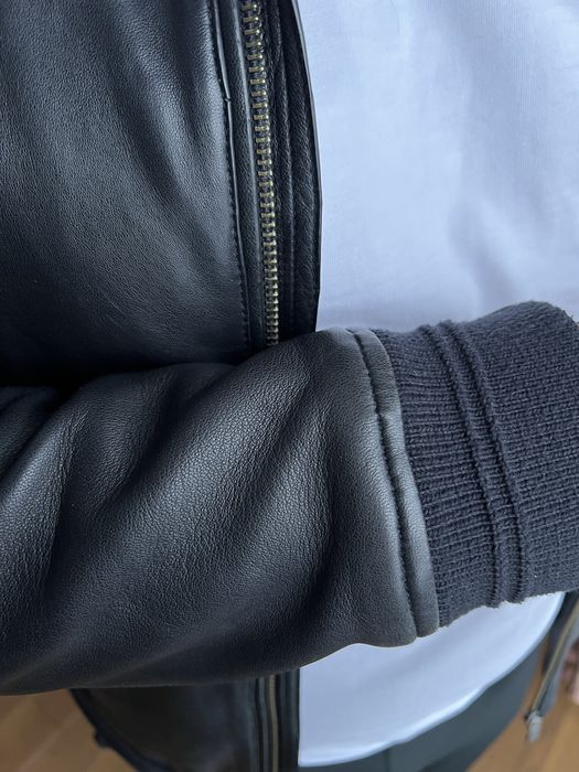 Шкіряна куртка Massimo Dutti