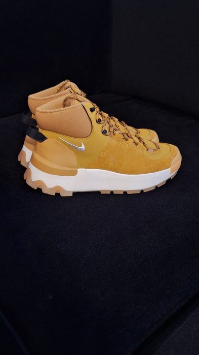 Ботинки Nike City Classic Boot BQ5601 710 US8 EU 39 25cm