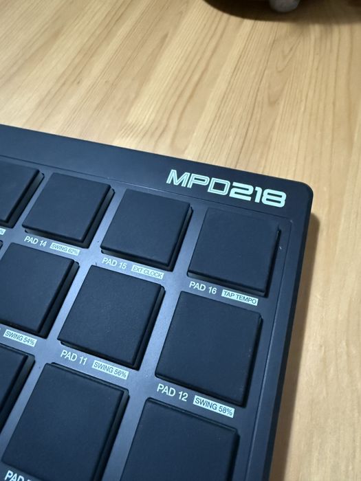 Akai professional MPD 218