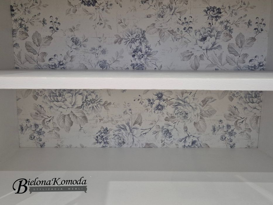 Komoda pod odnowieniu, idealna pod TV