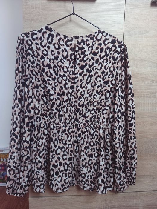 Bluzka w kolorze beżowo-czarnym George r.XL, 100% wiskoza