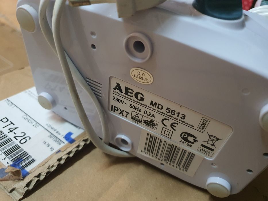 Irrigador Bucal AEG a funcionar