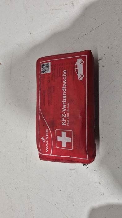 Apteczka samochodowa