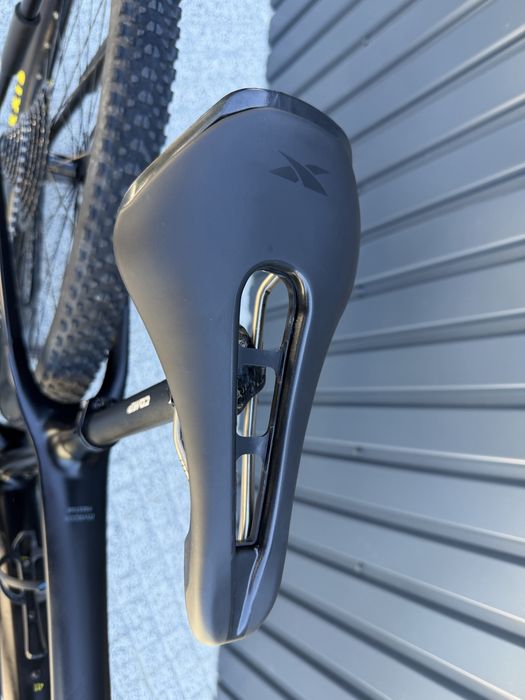 Ktm myroon prestige tamanho S carbono