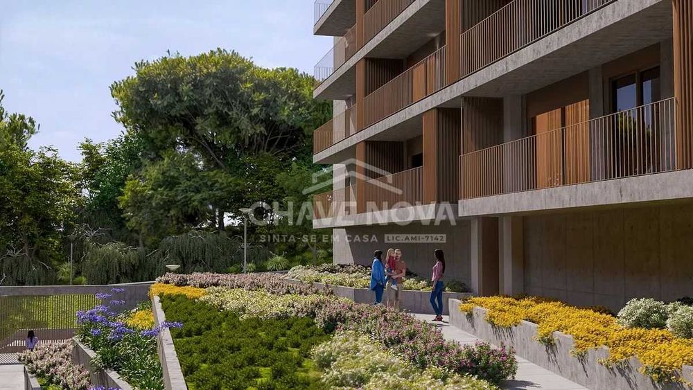 Apartamento T1 com Varanda e Garagem no Condomínio Jardins da Seara